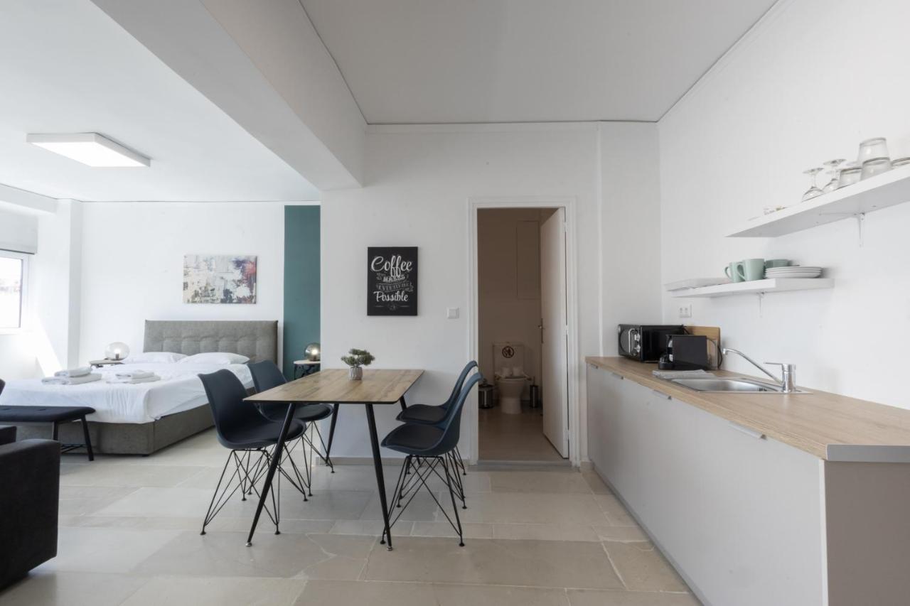 Hip And Fun Apt B Atenas Exterior foto