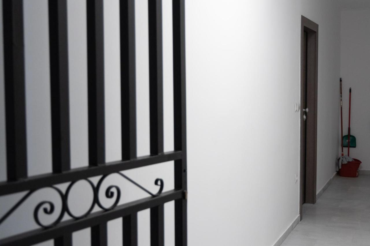 Hip And Fun Apt B Atenas Exterior foto